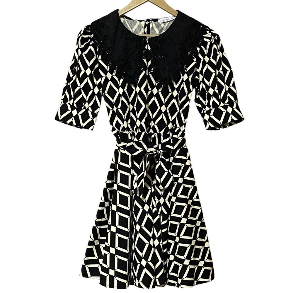 Cream & Rouge S Geometric Mini Dress Lace Collar Parisian Mod Artsy Preppy